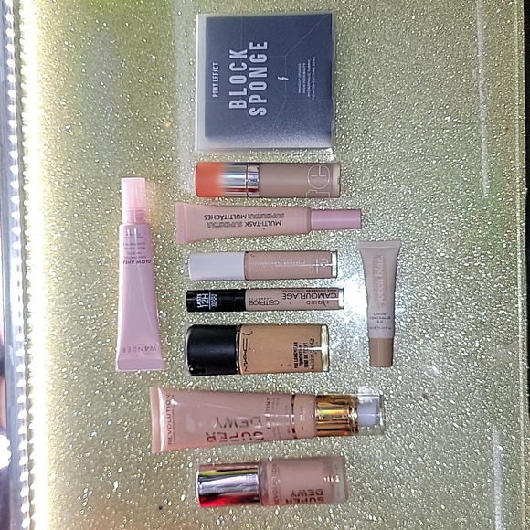 Foundation/Concealer Bundle for "Light/Light-Med" skintones. - Picture 1 of 2